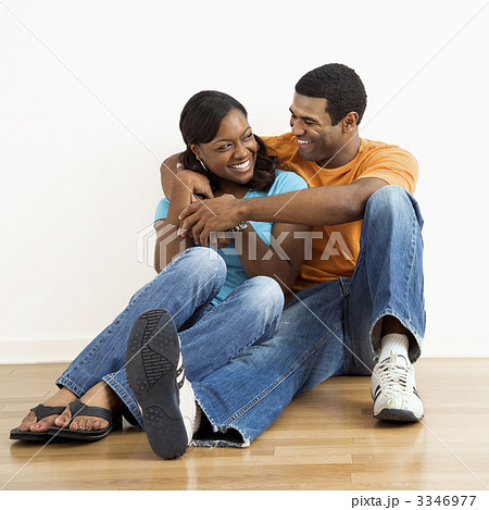 Smiling happy couple Smiling happy couple 3346977