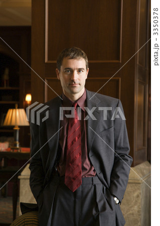 Businessman standing. 3350378