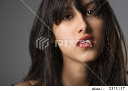 Pretty young woman. Pretty young woman. 3353137