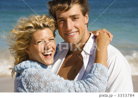 Happy smiling couple. 3353784