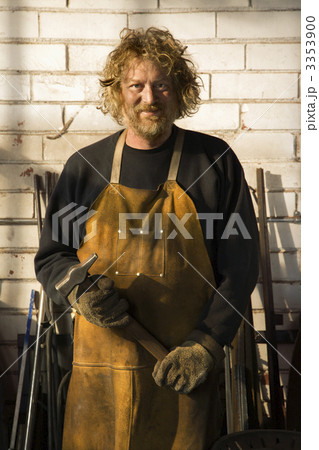 Metalsmith portrait. 3353900