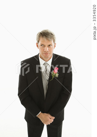 Portrait of groom. 3354920
