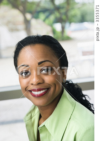 Black Woman Smiling Black Woman Smiling 3355371