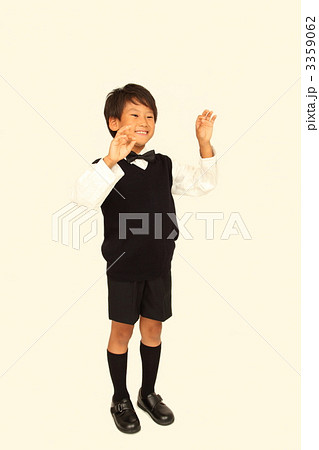 蝶ネクタイ（秋冬）指揮する男の子 3359062