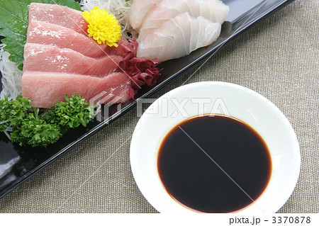 甘露醤油と刺身 3370878