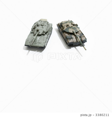 戦車の食玩二台 戦車の食玩二台 3380211