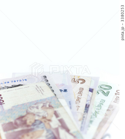 様々な国の外国紙幣。 3380253