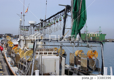 イカ釣り漁船 イカ漁船 の写真素材