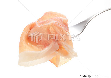 フォークと生ハム 3382250
