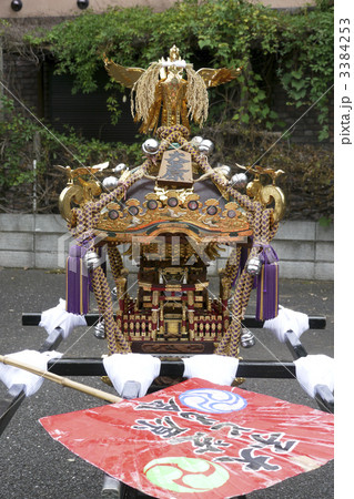 宮出し前の子供神輿 3384253