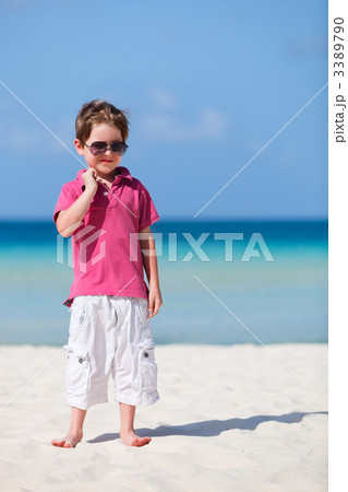 Boy on vacation Boy on vacation 3389790