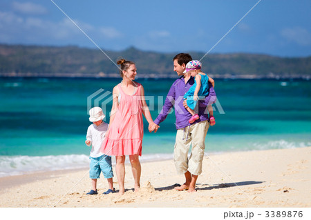 Family vacation Family vacation 3389876
