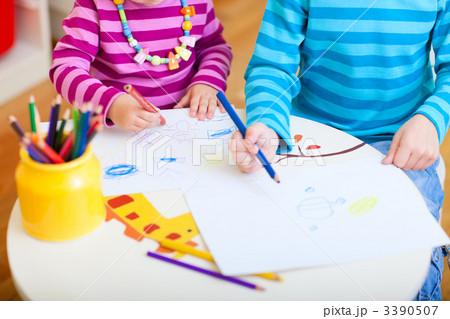 Kids drawing closeup Kids drawing closeup 3390507