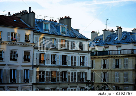 パリの早朝の街並 3392767