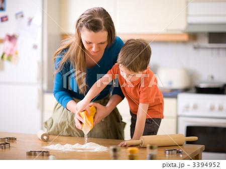 Family Baking 3394952