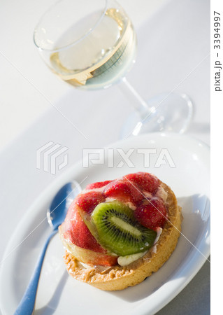 Fresh Fruit Tart 3394997
