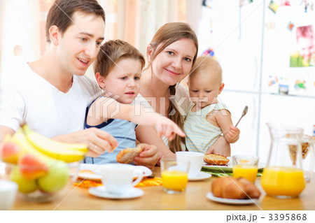 Family breakfast Family breakfast 3395868