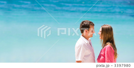 Happy vacation 3397980