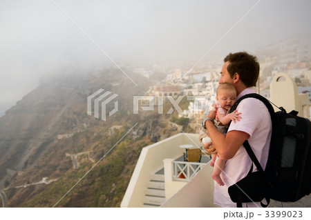 Tourists Tourists 3399023