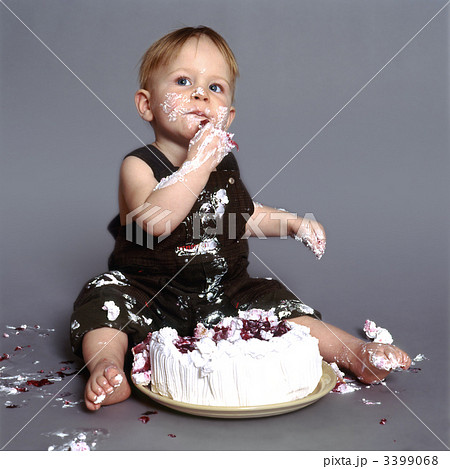 Cake eater Cake eater 3399068