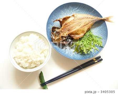 焼き魚 あじの開きとごはん 焼き魚 あじの開きとごはん 3405305