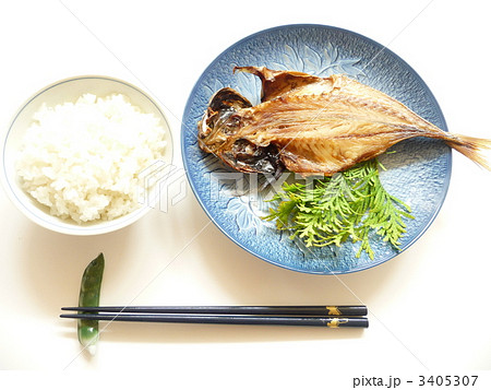 焼き魚　あじの開きとごはん 3405307