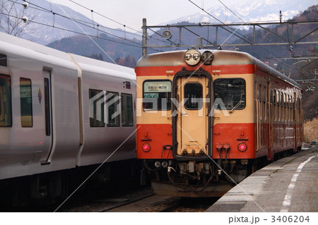 3406204