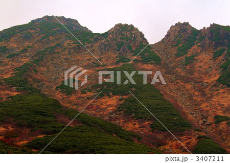 御嶽山の八合目からの紅葉風景 3407211