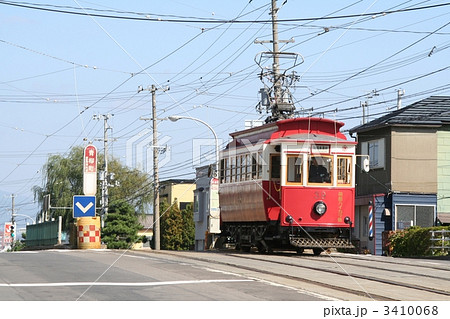 青柳町を出るハイカラ号 函館市電 青柳町を出るハイカラ号 函館市電 3410068