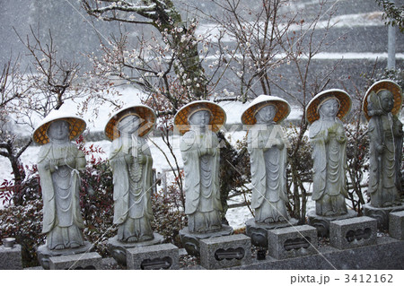 雪の中の六地蔵 雪の中の六地蔵 3412162