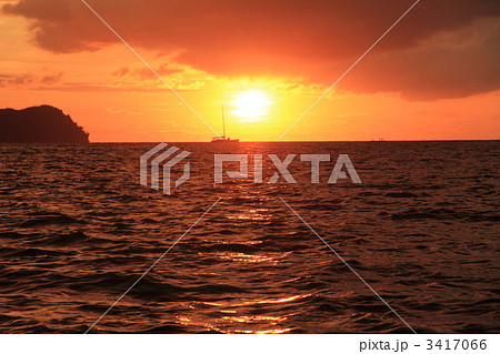 世界遺産コタキナバルの夕焼け 3417066