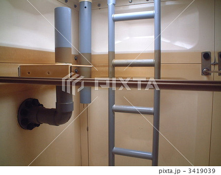 給水タンク内部　清掃前 3419039