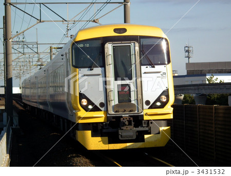 わかしお E257系 舞浜駅 わかしお E257系 舞浜駅 3431532