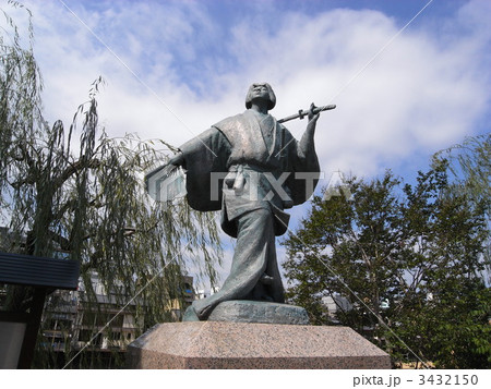 出雲の阿国像 3432150