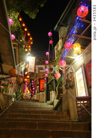 台湾 九份 観光名所 豎崎路 台湾 九份 観光名所 豎崎路 3435583