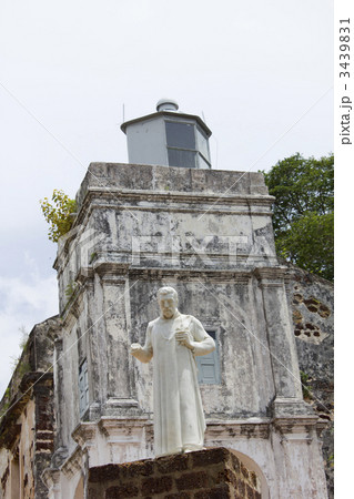 セントポール寺院とフランシスコ・ザビエル像 セントポール寺院とフランシスコ・ザビエル像 3439831