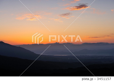 鬼面台から朝焼けを望む 3451157
