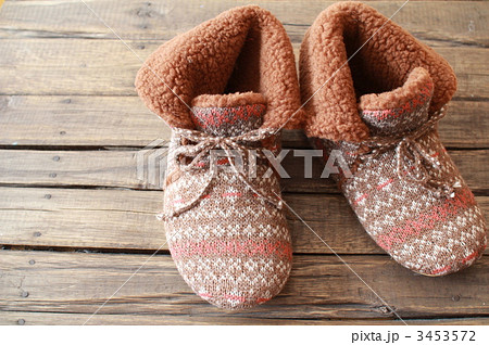 モコモコのルームシューズ 冬小物 モコモコのルームシューズ 冬小物 3453572