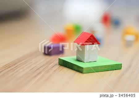 3456405