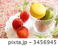 ヒメリンゴとマカロン 3456945