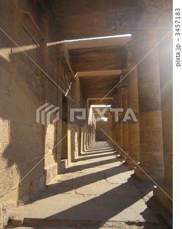 エジプト、アスワン、イシス神殿 3457183