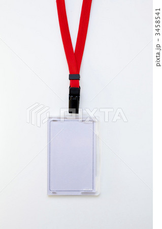 赤いひものついたネームプレート 3458541