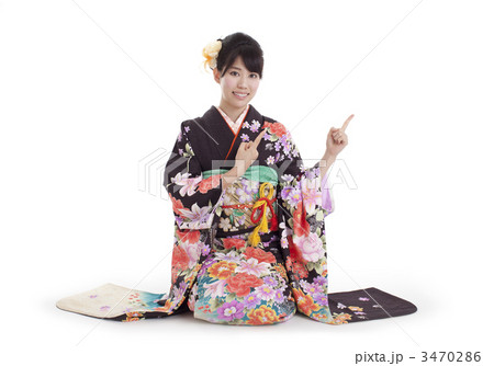 案内をする女性 3470286