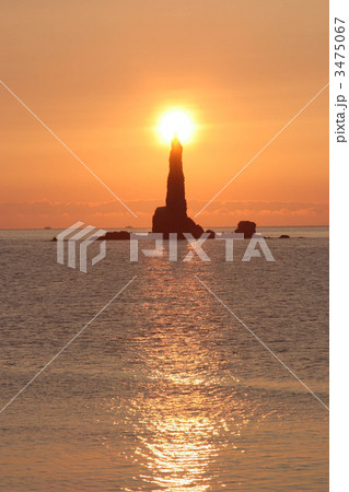 ローソク岩 3475067