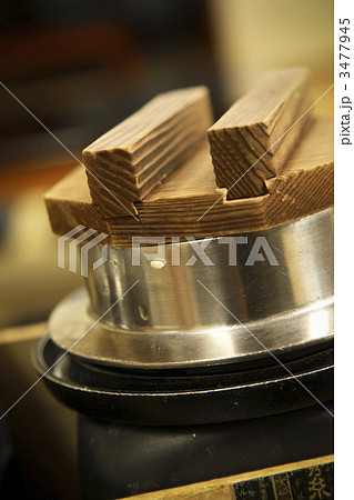 鮭とイクラの釜飯 3477945