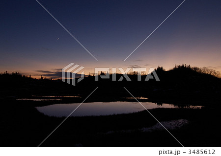 残照・月の出 3485612