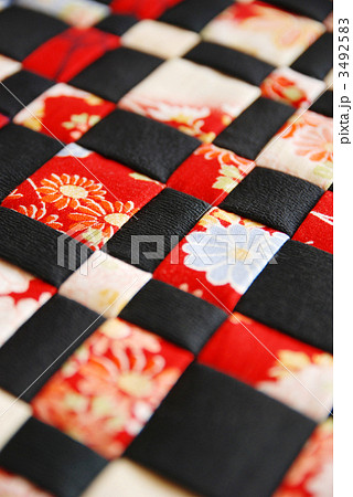 手作りの和布格子柄 3492583