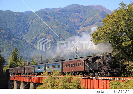3524524