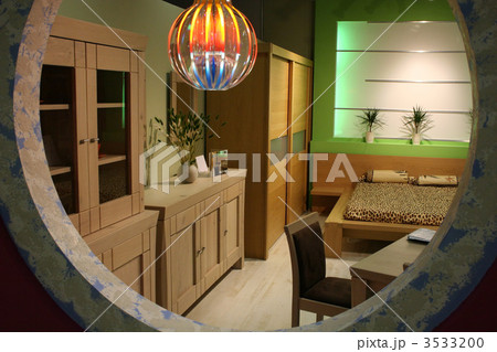room room 3533200