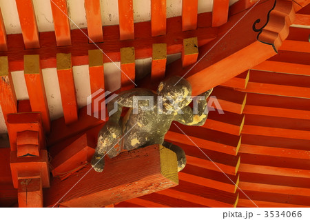 軒を支える力士像 3534066